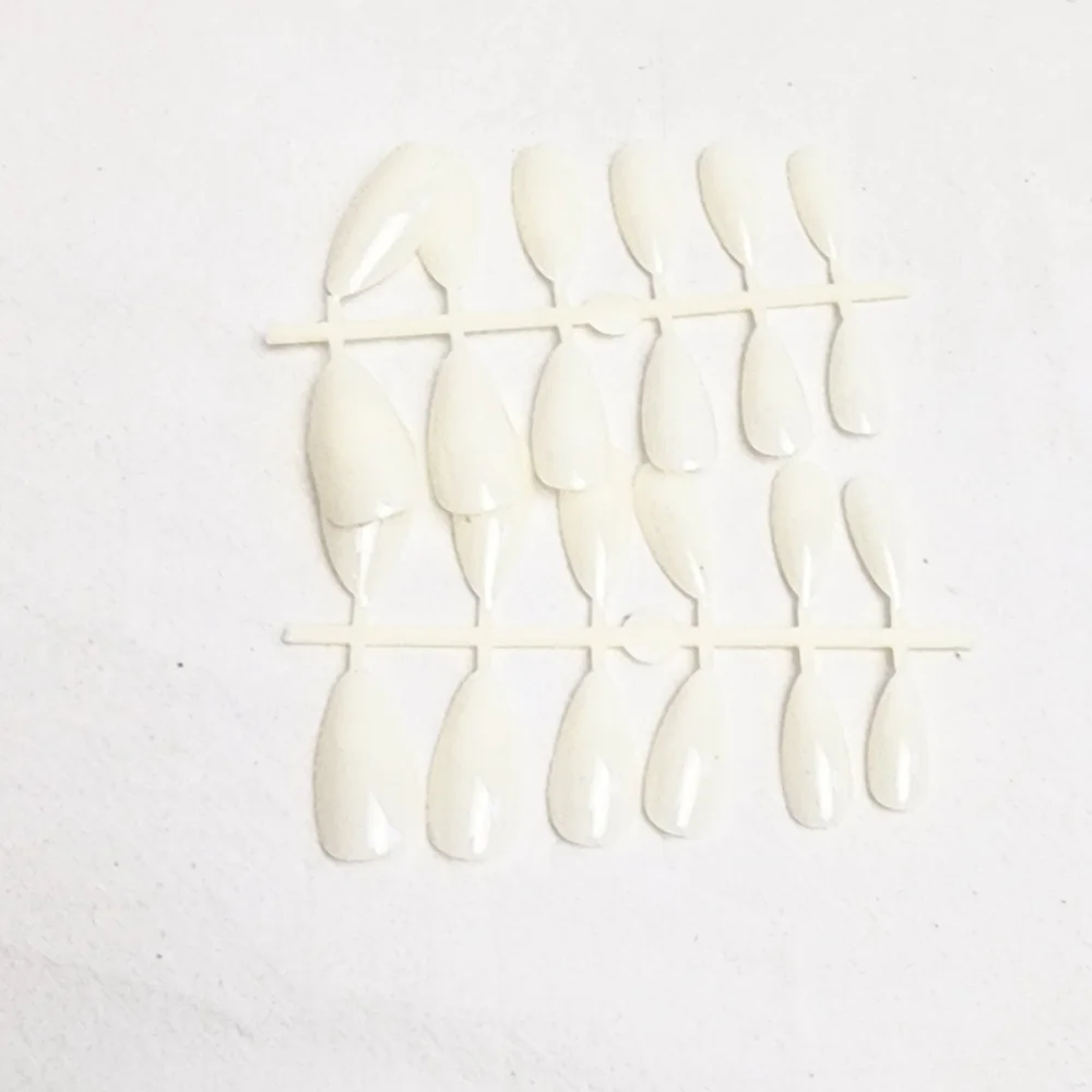 24 Pieces Fake Press On Nails